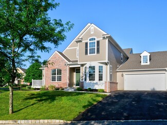 2430 Sonoma Ln, Easton, PA 18040