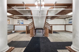 1712 Summit Ave, Seattle, WA 98122