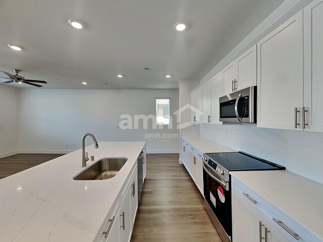 5858 Casterly Rock St, Las Vegas, NV 89113 - photo 3