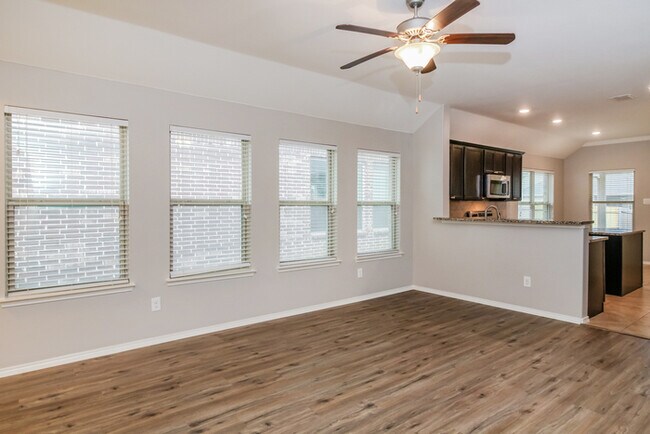 616 Big Horn Rd, Aubrey, TX 76227 - photo 5