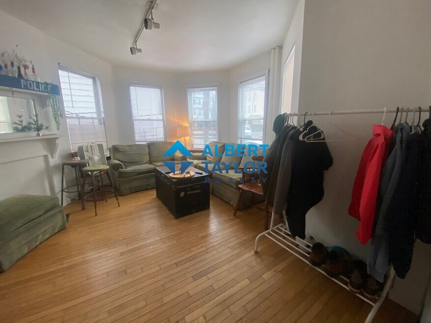 10 Parker Hill Ave unit 3, Roxbury Crossing, MA 02120 - photo 1