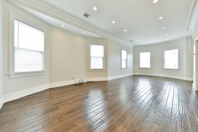 9 Bellflower St unit 3, Dorchester, MA 02125 - photo 6