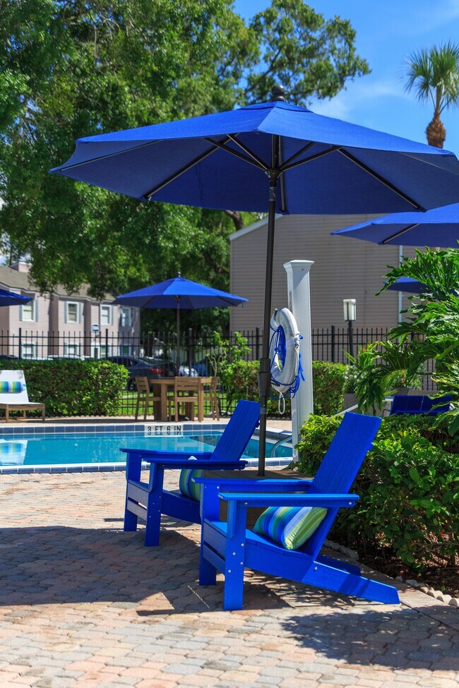 1001 Shoreview Dr, Orlando, FL 32807