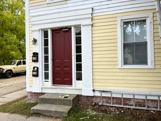 17 Parker St Unit B - 2nd floor, Winchester, NH 03470