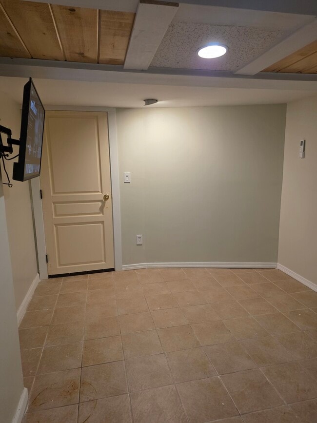 1770 Park Ave unit 1, Bridgeport, CT 06604 - photo 3