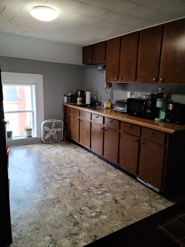 Kitchen 1
