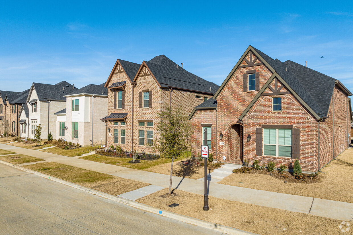 Brookhaven Campus, Carrollton/Farmers Branch, Schools