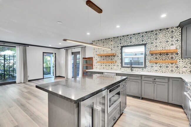 9011 Rangely Ave unit 1, West Hollywood, CA 90048 - photo 6