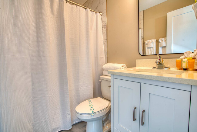 126 Mango St unit FL1-ID1226360P, Fort Myers Beach, FL 33931 - photo 6