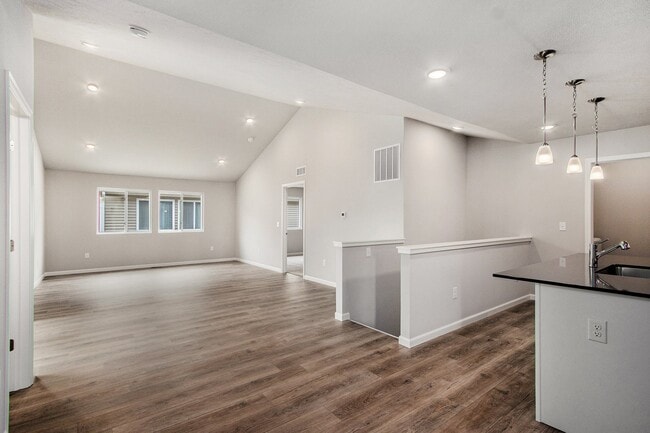 518 Mckinley, Three Rivers, MI 49093 - photo 6