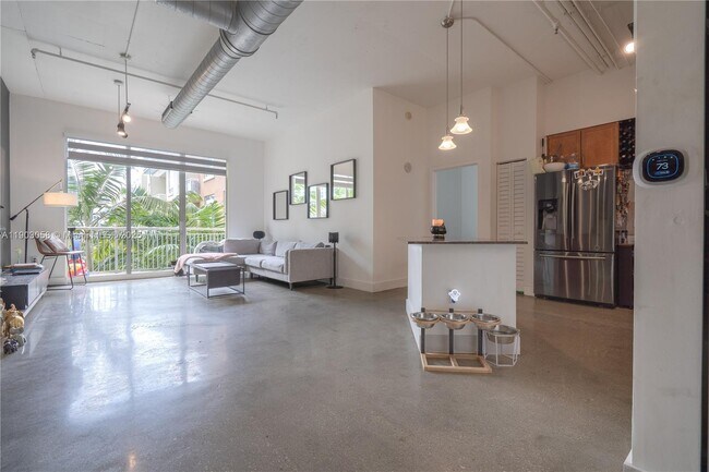 2001 Biscayne Blvd unit 9, Miami, FL 33137 - photo 2
