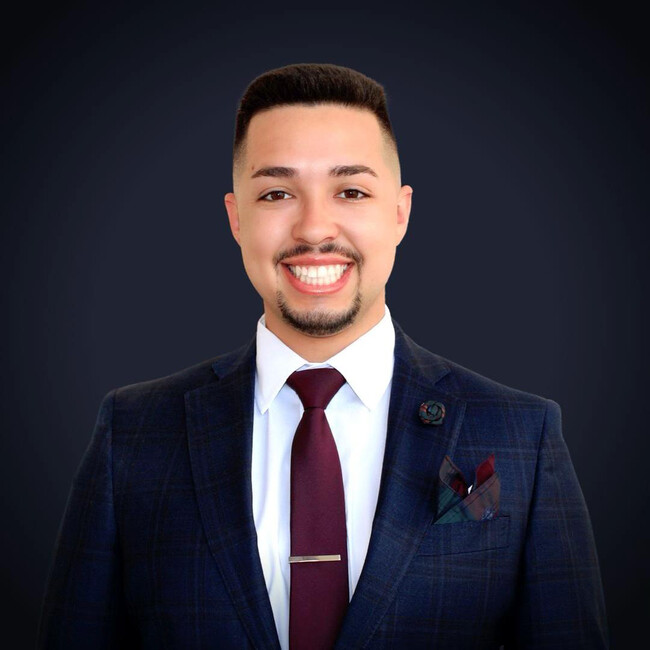 Agent Photo