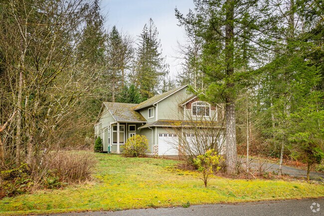 Craftsman properties are somewhat commonly found around the Edgewick neighborhood.