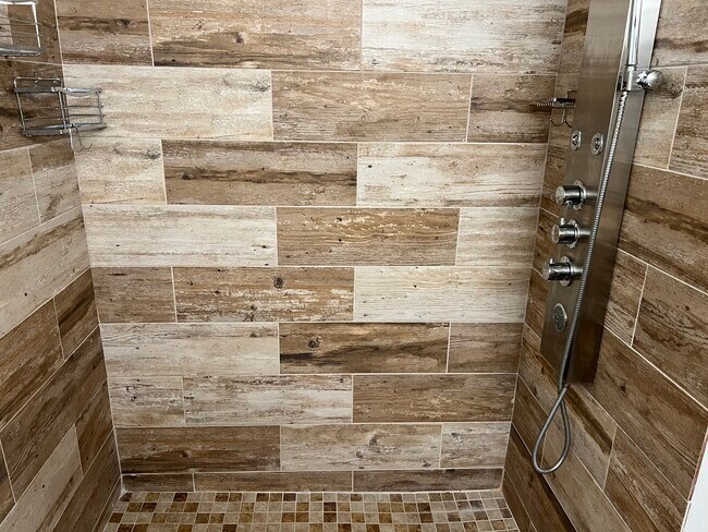 2130 Forest Knoll Dr NE unit 107, Palm Bay, FL 32905 - photo 3