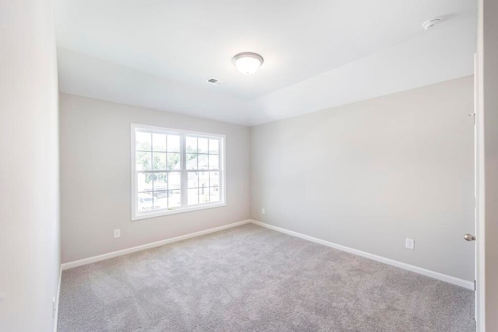 206 Black Birch Rd 19.jpg