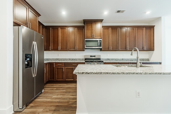 7104 Donatello Dr, Princeton, NJ 08540 - photo 2