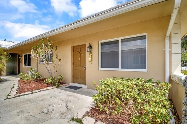 4751 NE 21st Terrace, Lighthouse Point, FL 33064 - photo 2