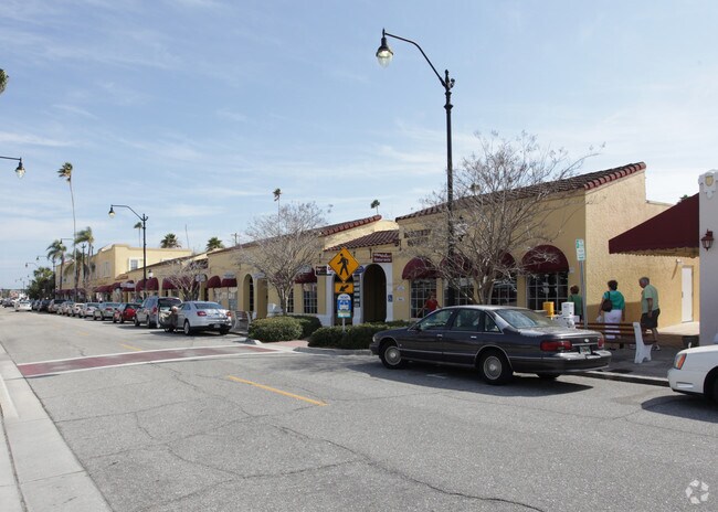 Burgundy Square, Venice, FL 34285 - photo 4