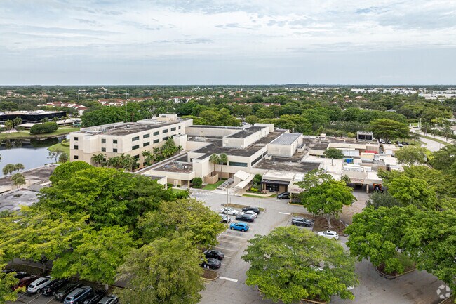 The West Boca Medical Center is less than 3 miles away from Southwind Lakes.