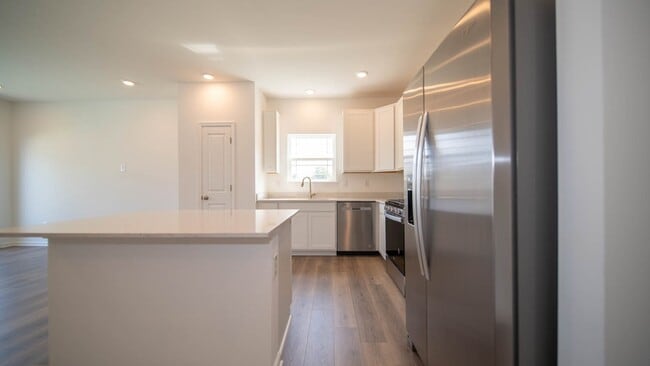 6134 Cascades Dr, Whitestown, IN 46075 - photo 4