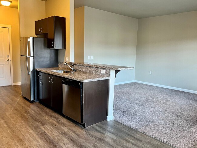 Encore Apartments – Modern Living in South Salem!, Salem, OR 97306 - photo 4