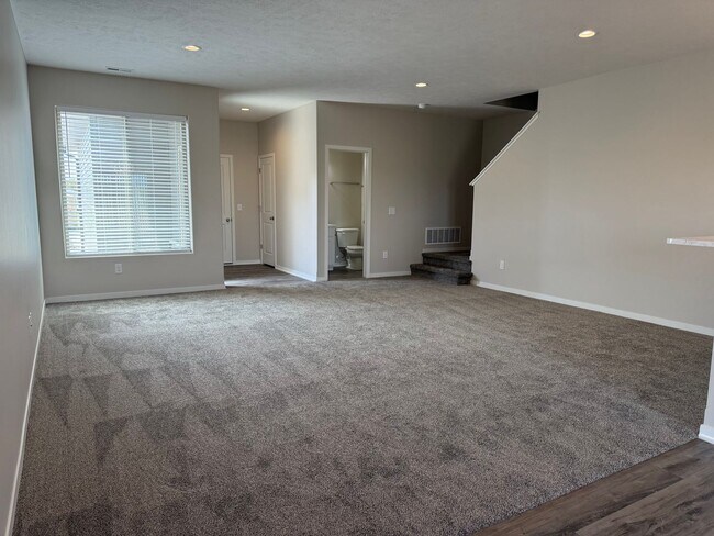 6957 Serpentine Dr, Lincoln, NE 68521 - photo 7