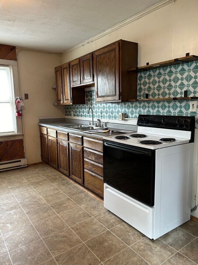 115 Main St W unit 115, Menomonie, WI 54751 - photo 6