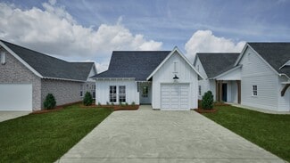 374 Shiloh Creek Dr, Calera, AL 35040