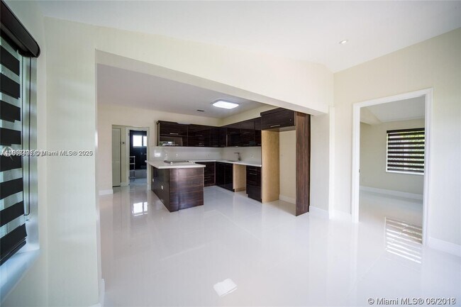 1748 NE 180th St, North Miami Beach, FL 33162 - photo 4