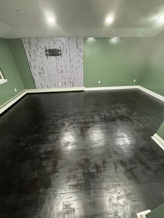 12613 180th St, Jamaica, NY 11434