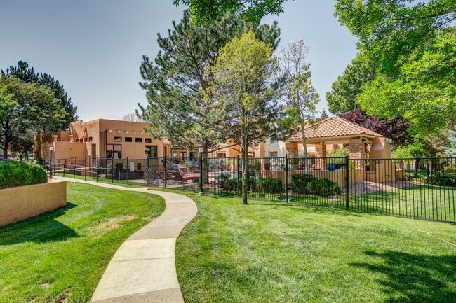 Vizcaya, Santa Fe, NM 87505 - photo 2