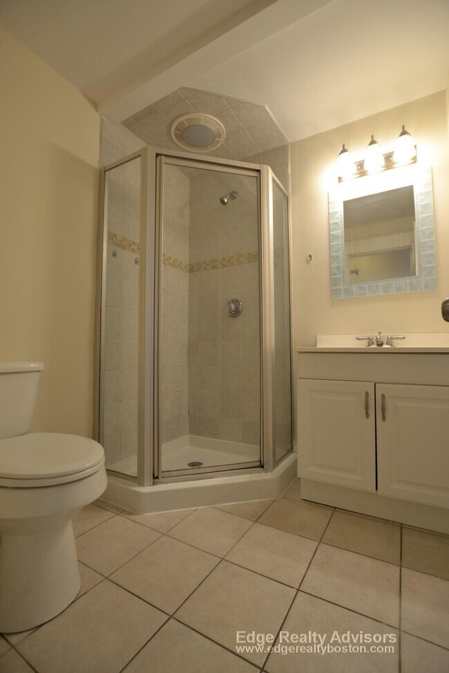 49 Radnor Rd unit 1, Brighton, MA 02135 - photo 4