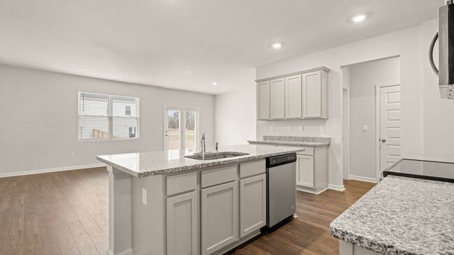 1410 Gray Branch Ct, Lawrenceville, GA 30045 - photo 4