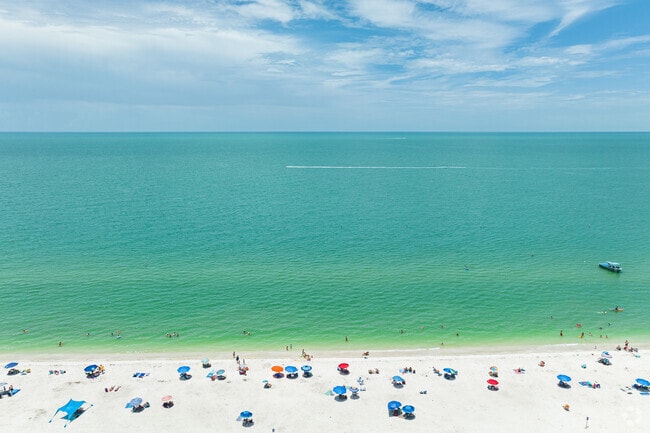 Bonita Shores is adjacent to the popular Bonita Beach.