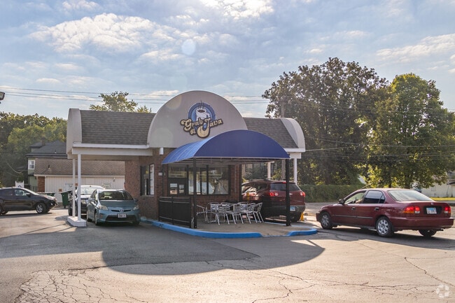 Grab a Java near Historic West side offers coffee, tea, and more for residents on the go.