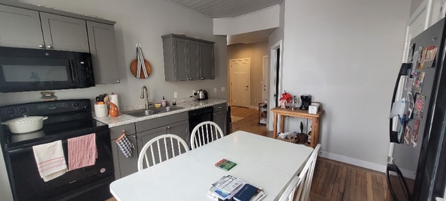 219 Park Row unit B, Saint Peter, MN 56082 - photo 5