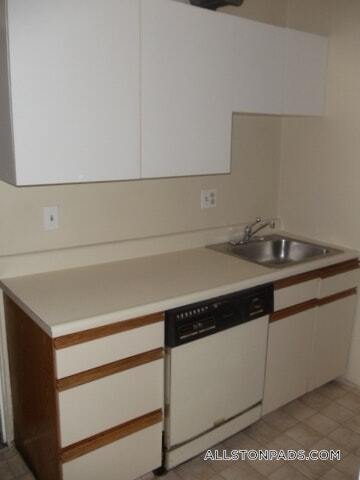 86 Glenville Ave Unit 2, Boston, MA 02134