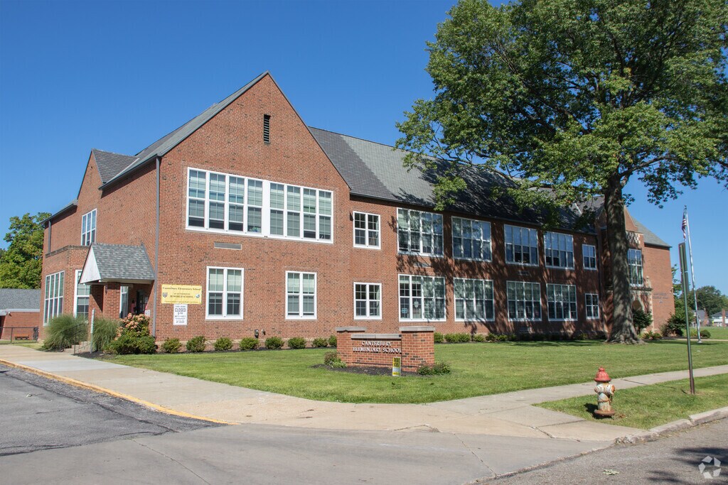Canterbury Elementary School provides education in the neighborhood of 
Cleveland Heights
