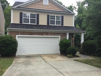 5008 Abercromby St, Charlotte, NC 28213