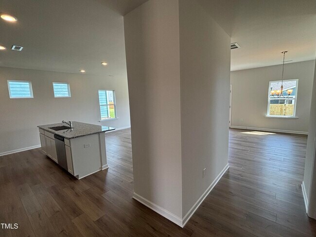 52 Commons Cir, Clayton, NC 27520 - photo 5