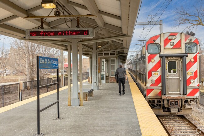 Hop on the Metra at 93rd St in East Side for a quick ride to downtown Chicago.
