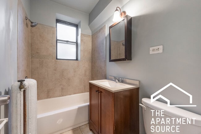 1154 N Dearborn St unit 403, Chicago, IL 60610 - photo 7