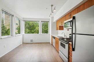 4302 7th Ave NE, Seattle, WA 98105