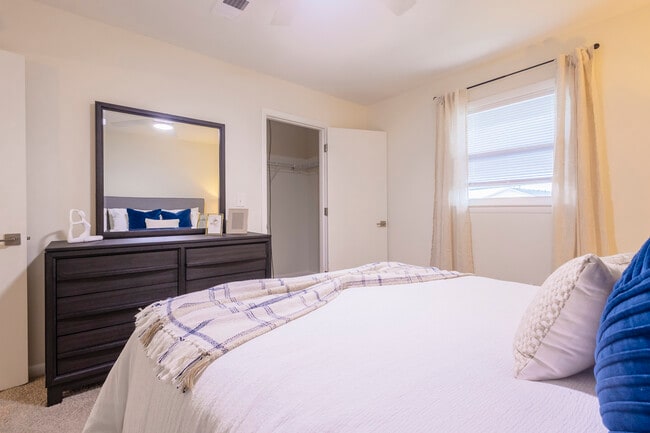 Trifecta on Red Mile - Newly Renovated!, Lexington, KY 40504 - photo 7