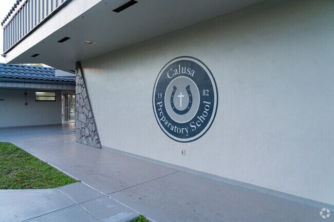 The Calusa Preparatory logo.