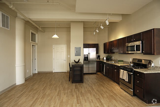 24 Merrimack St, Lowell, MA 01852