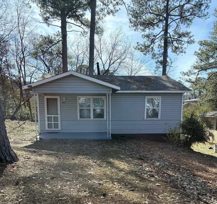 237 15th Ave SW, Birmingham, AL 35211 - photo 1