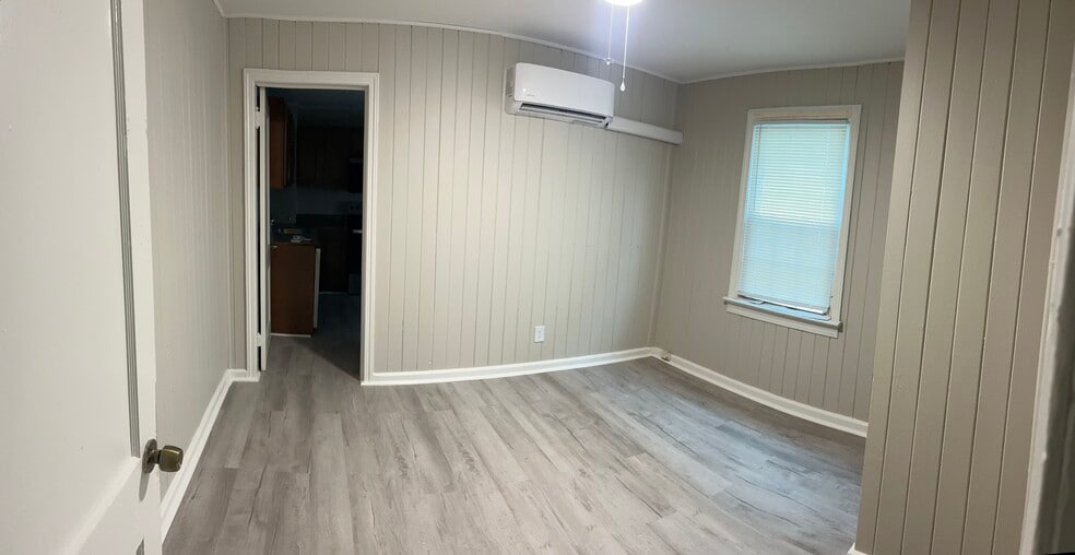 1712 Todd St, Norfolk, VA 23523 - photo 1