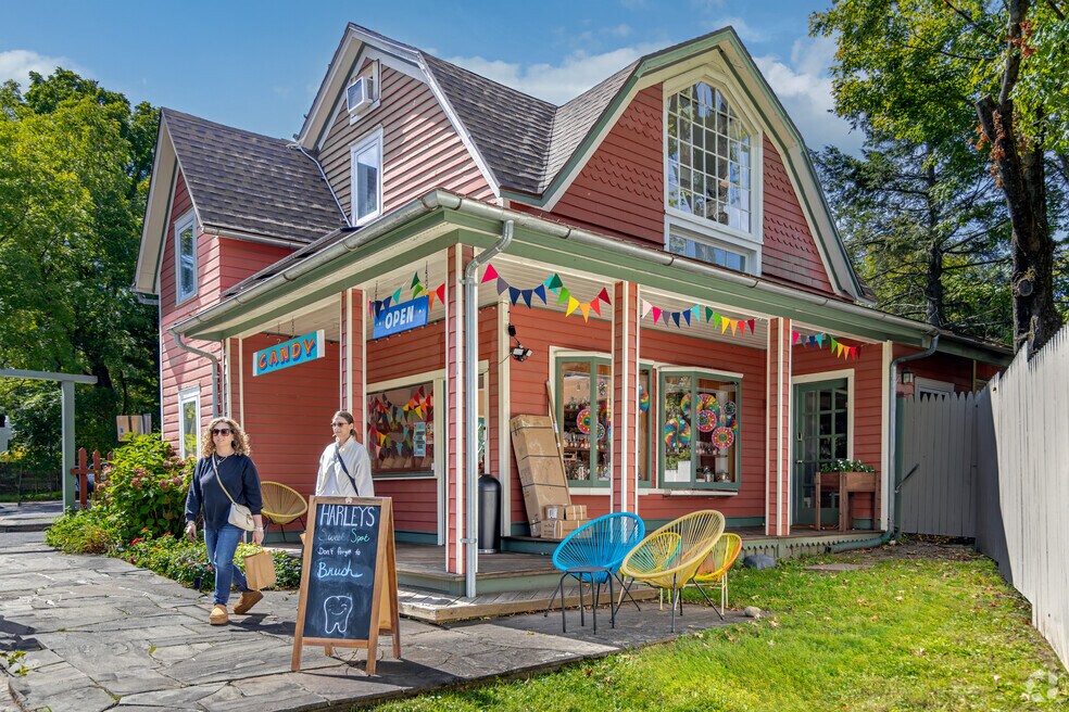 NH_Zena_ 556508_V1_P2_100324