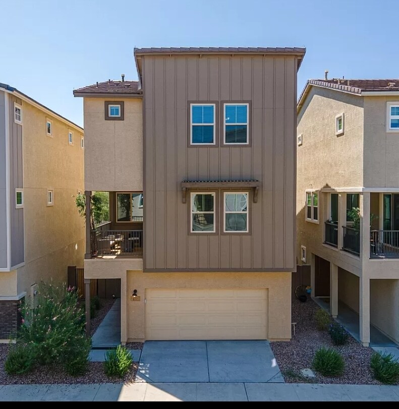 627 W Flintlock Way, Chandler, AZ 85225 - photo 1